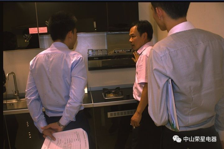 國內油煙機發展史 榮星品牌廚電招商創新第四代
